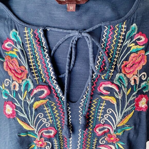 Ranna Gill Enesta Top M Blue Embroidery Floral Flutter Sleeve Boho Anthropologie - Picture 6 of 8